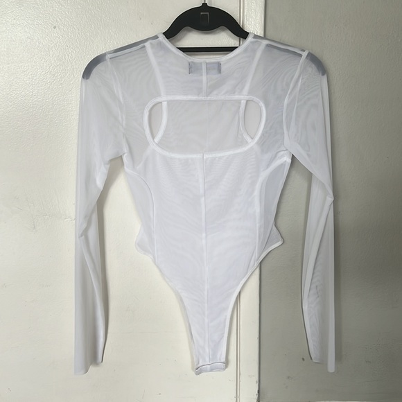 NEW Dreamhouse index small mesh window white bodysuit - Picture 2 of 4